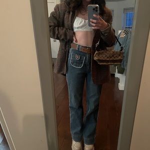 Meet your Posher, Olivia